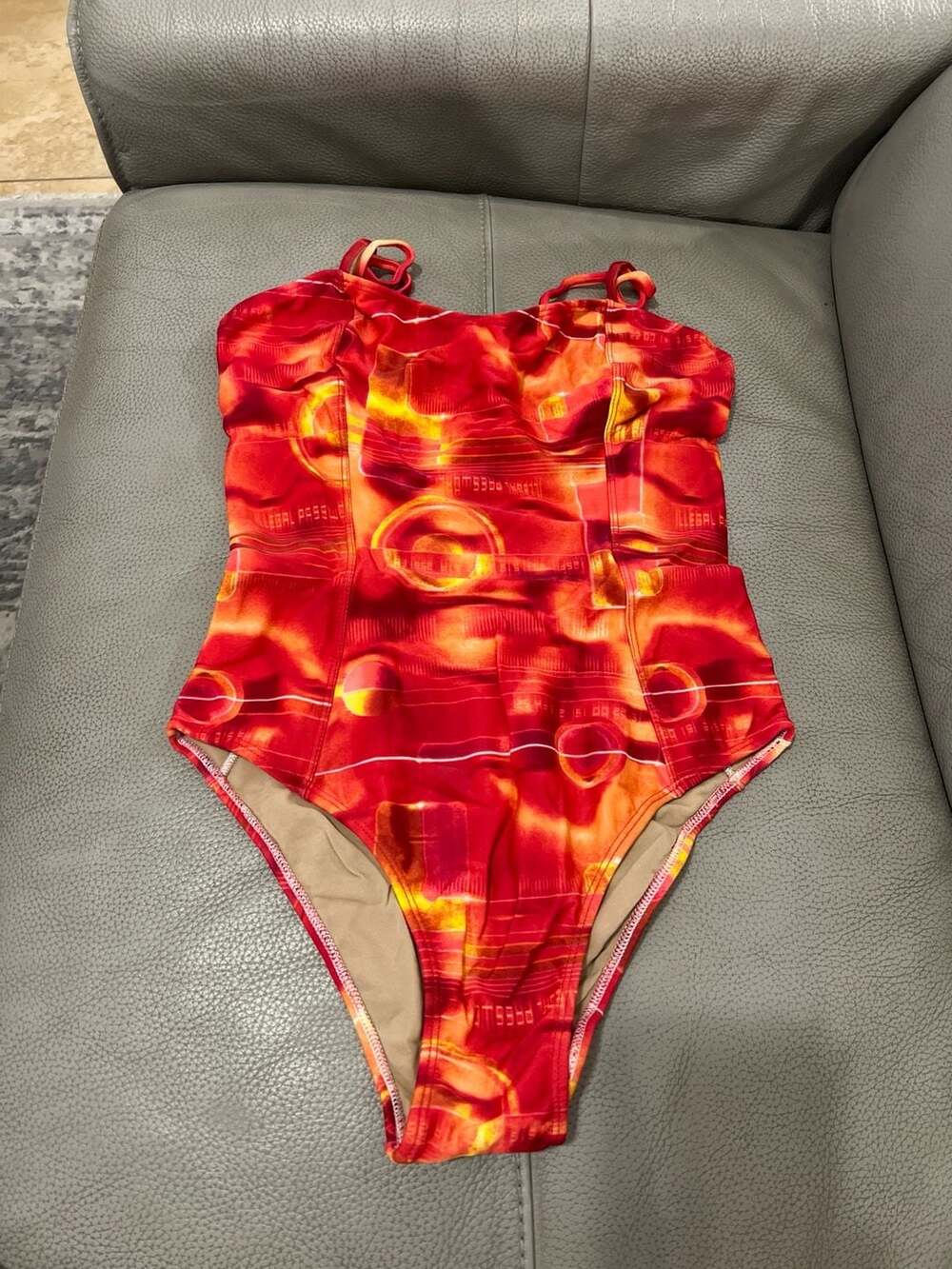 Y2K Brazilian Fluidos Red Abstract Graphic Print One-Piece Swimsuit Size M